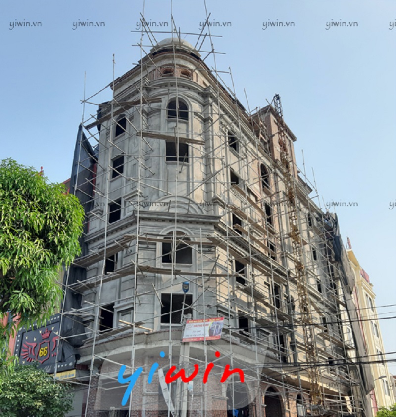 Chủ đầu tư tiến hành thi công khách sạn