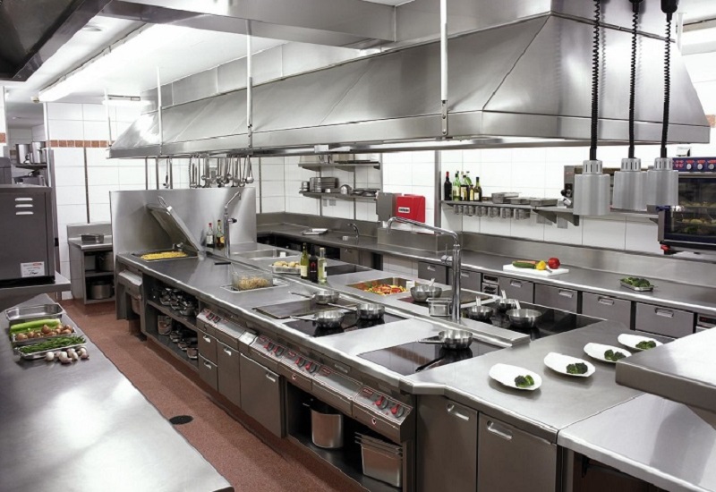 Thi công nội thất nhà bếp khách sạn sẽ sử dụng các vật liệu inox chống nhiệt tốt