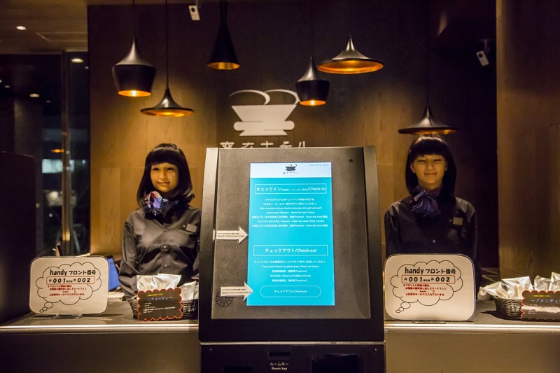 Henn-na Hotel được mệnh danh là khách sạn đầu tiên trên thế giới vận hành bởi robot