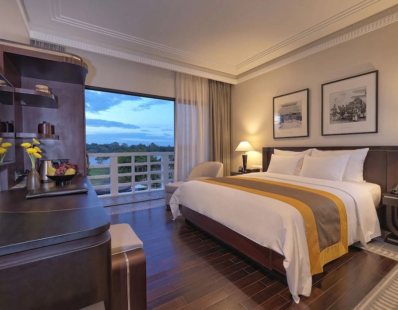 Phòng nghỉ mang phong cách Đông Dương thanh lịch
